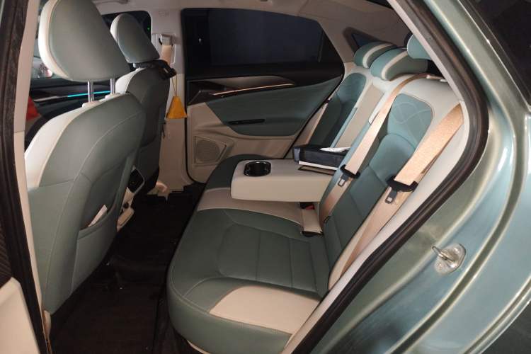 Used Geometry G6 2022 620 New Fun Edition Left Rear Seat