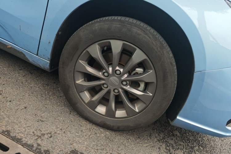 Used Geometry G6 2022 480 New Smart Type Right Front Wheel Hub