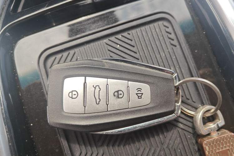 Used Geometry G6 2022 480 New Smart Type Vehicle Key