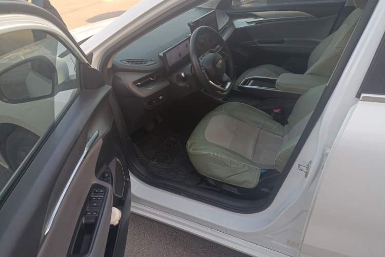 Used Geometry G6 2022 620 New Le Xinying Driver Seat