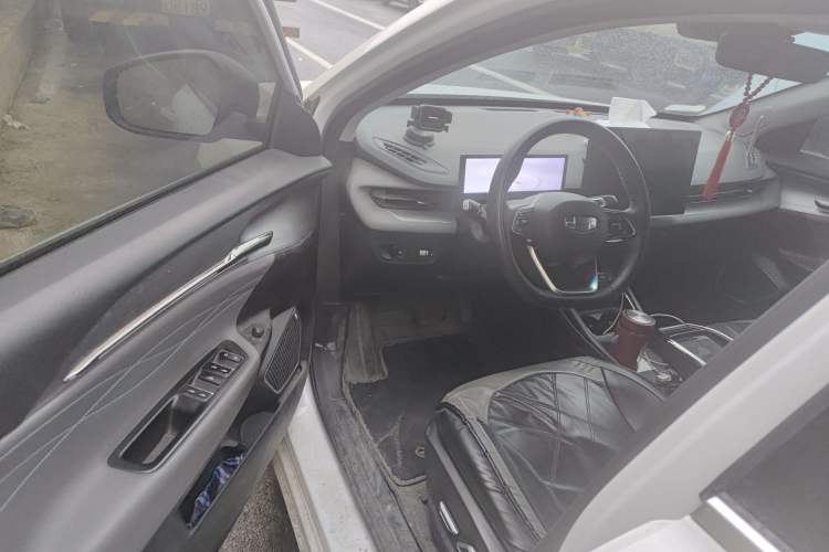 Used Geometry G6 2022 480 New Enjoyment Version Driver Seat
