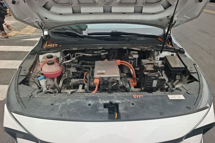 Used Geometry G6 2022 480 New Enjoyment Version Engine Bay