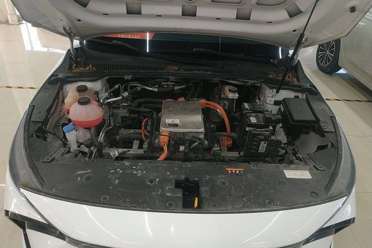 Used Geometry G6 2022 480 New Smart Type Engine Bay