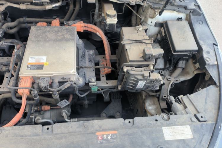 Used Geometry G6 2022 620 New Le Xinying Engine Bay Left