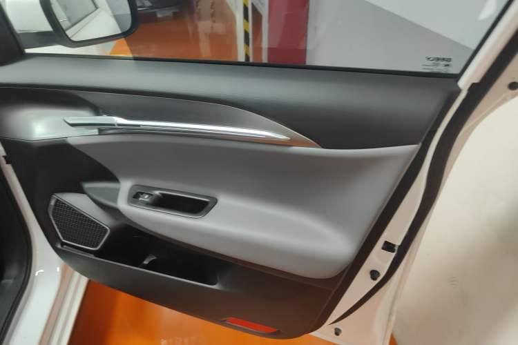Used Geometry G6 2022 480 New Smart Type Interior 5