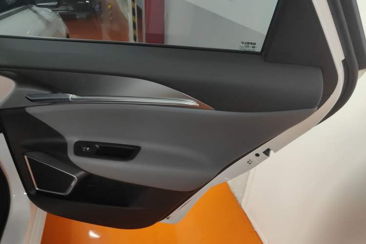 Used Geometry G6 2022 480 New Smart Type Interior 6