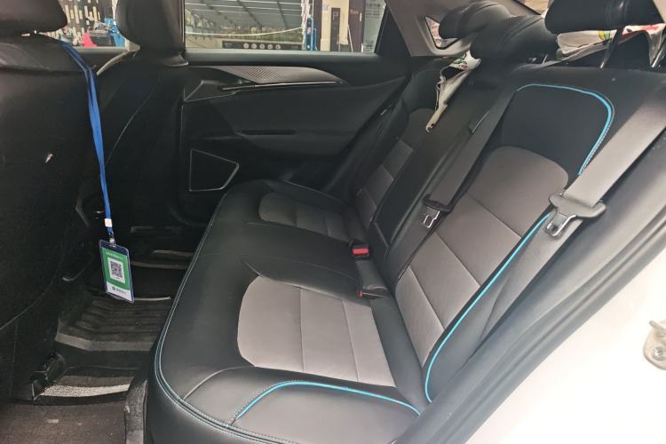 Used Geometry G6 2022 480 New Enjoyment Version Left Rear Seat