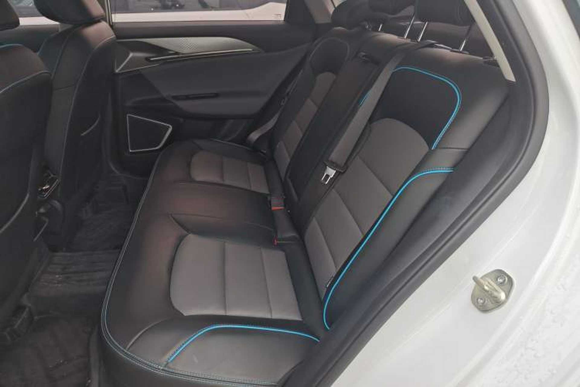 Used Geometry G6 2022 620 New Fun Edition Left Rear Seat