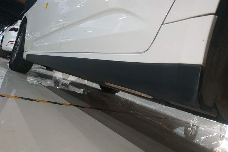 Used Geometry G6 2022 480 New Smart Type Left Side Sill