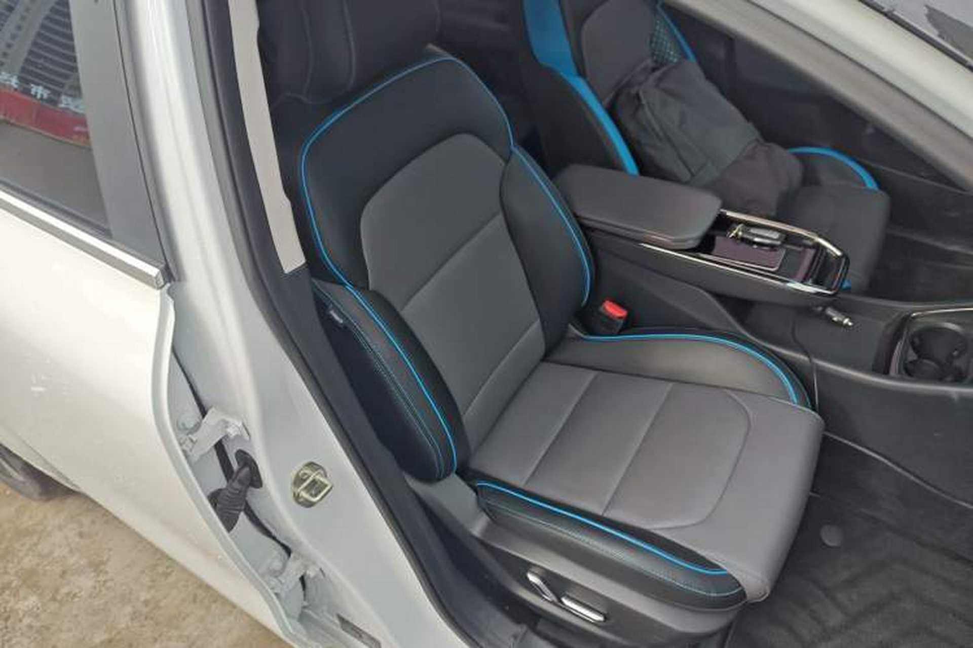 Used Geometry G6 2022 620 New Fun Edition Right Front Seat