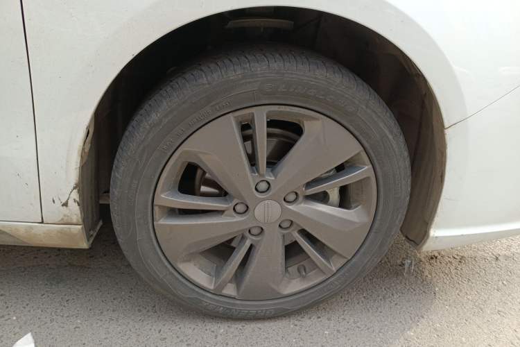 Used Geometry G6 2022 480 New Enjoyment Version Right Front Wheel Hub