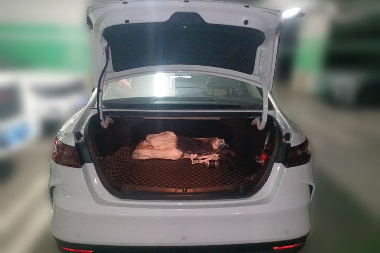 Used Geometry G6 2022 480 New Smart Type Trunk