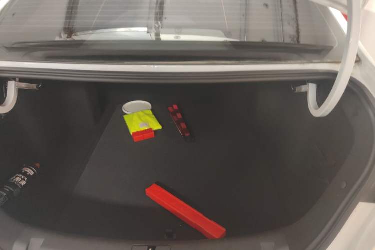 Used Geometry G6 2022 480 New Smart Type Trunk