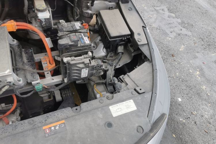 Used Geometry G6 2024 500KM Prestige Version Engine Bay Left