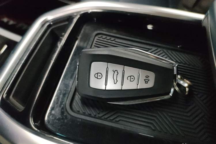 Used Geometry G6 2024 500KM Flagship Version Interior 1