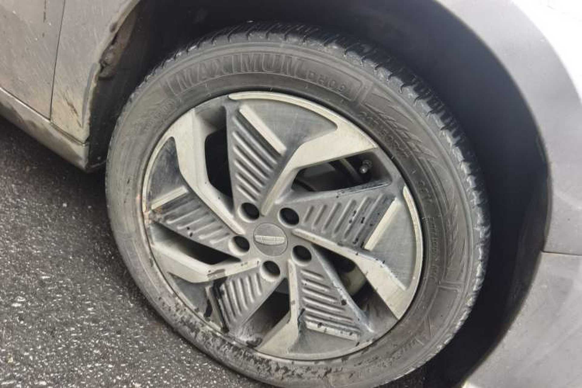 Used Geometry G6 2024 500KM Prestige Version Right Front Wheel Hub
