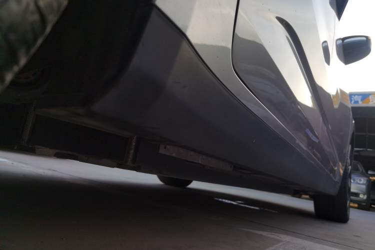Used Geometry G6 2024 500KM Flagship Version Right Side Sill