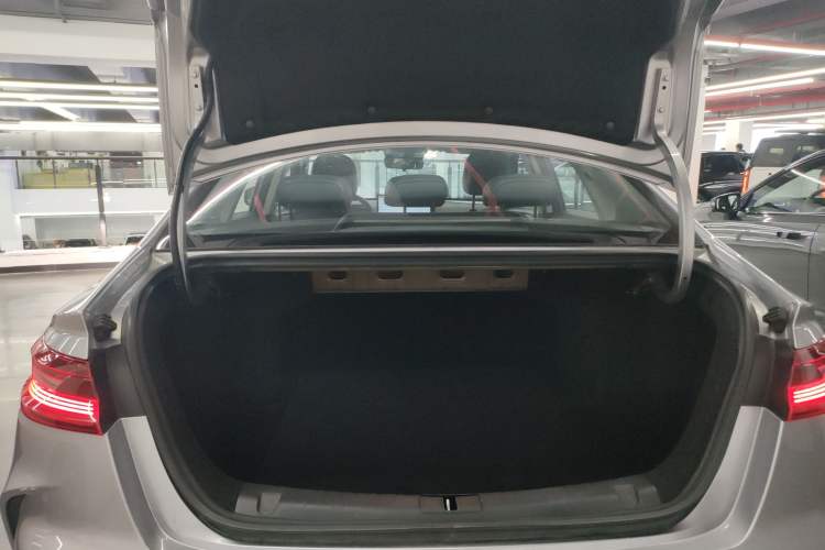 Used Geometry G6 2024 500KM Flagship Version Trunk