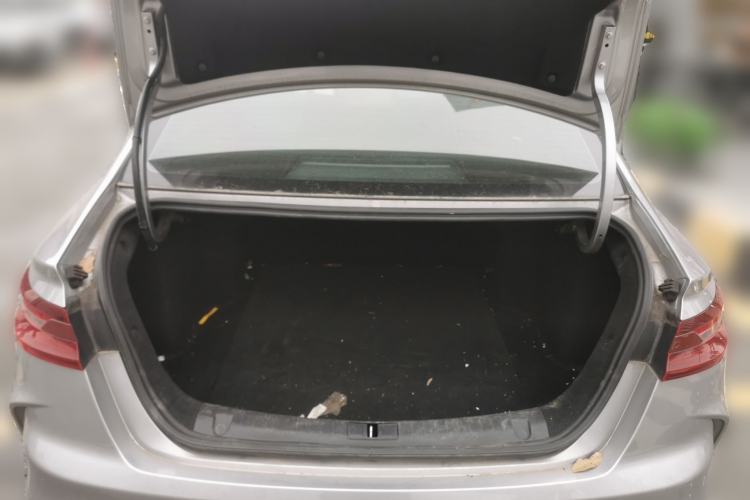 Used Geometry G6 2024 500KM Prestige Version Trunk