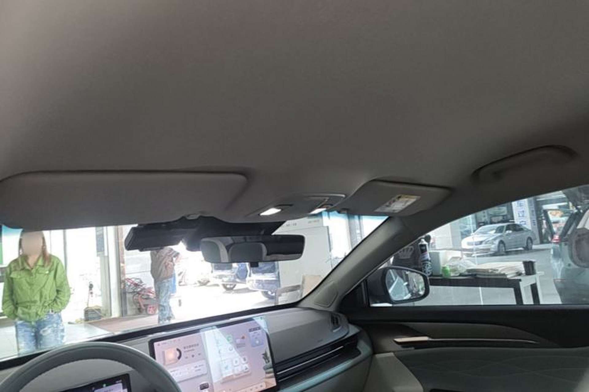 Used Geometry G6 2024 500KM Prestige Version Headliner