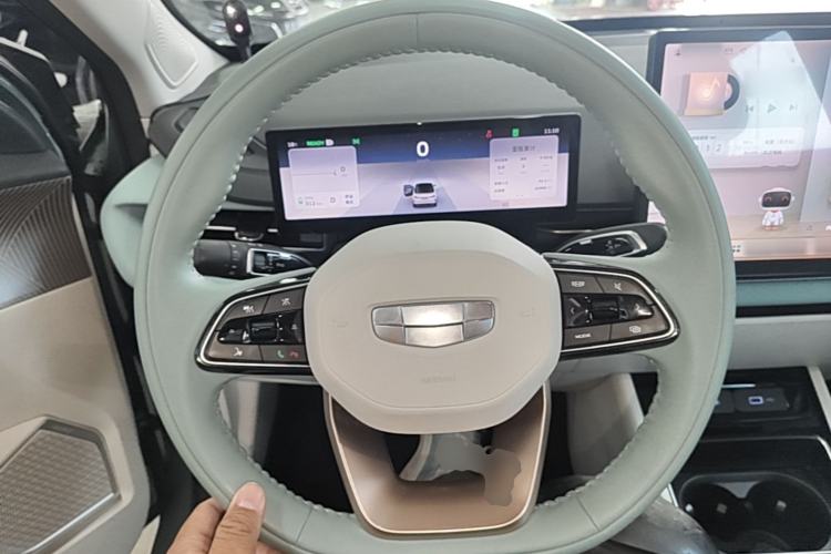 Used Geometry G6 2024 500KM Prestige Version Steering Wheel