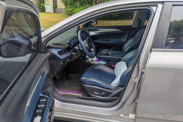 Used Geometry G6 2024 500KM Prestige Version Driver Seat