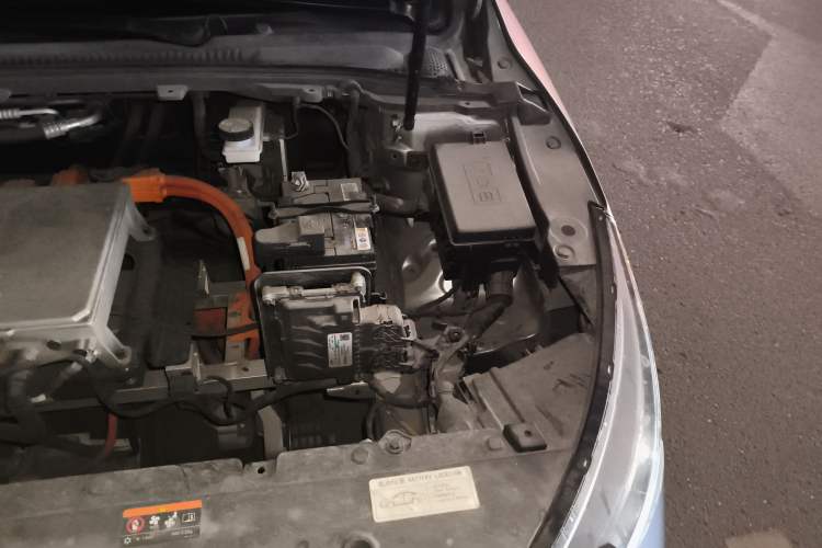 Used Geometry G6 2024 500KM Prestige Version Engine Bay Left