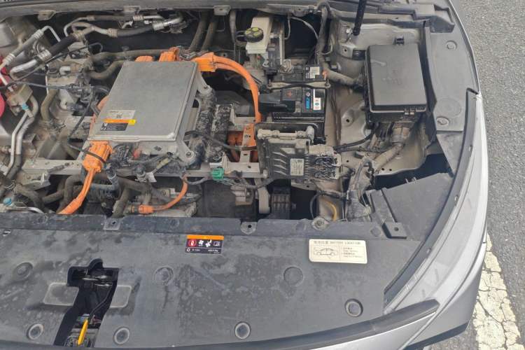 Used Geometry G6 2024 500KM Prestige Version Engine Bay Left