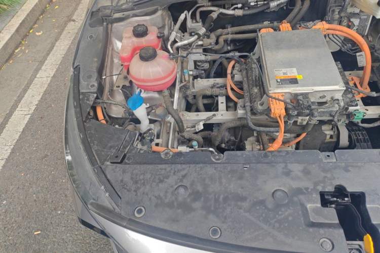 Used Geometry G6 2024 500KM Prestige Version Engine Bay Right