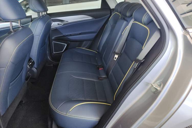 Used Geometry G6 2024 500KM Flagship Version Left Rear Seat