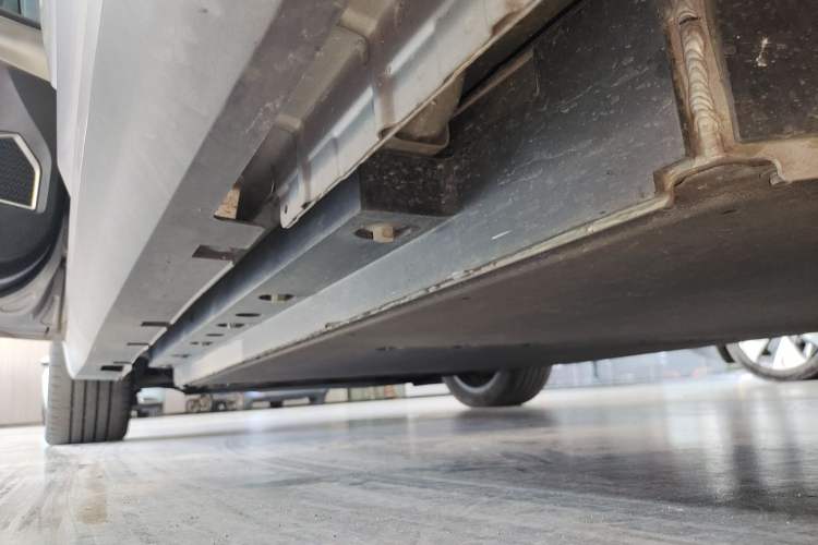 Used Geometry G6 2024 500KM Flagship Version Left Side Sill