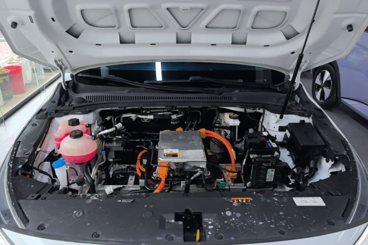 Used Geometry G6 2024 500KM Comfort Plus Version Engine Bay
