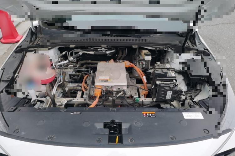 Used Geometry G6 2024 410 km Premium Version Engine Bay
