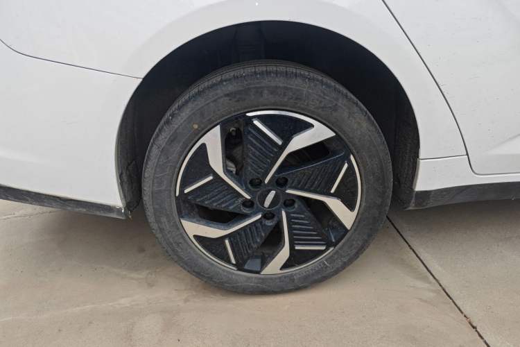Used Geometry G6 2024 500KM Prestige Version Exterior 5