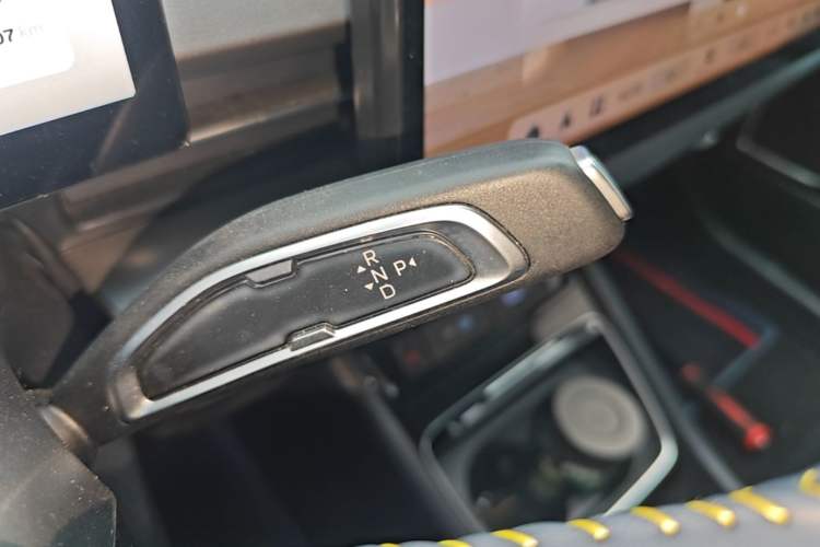 Used Geometry G6 2024 500KM Prestige Version Gear Lever