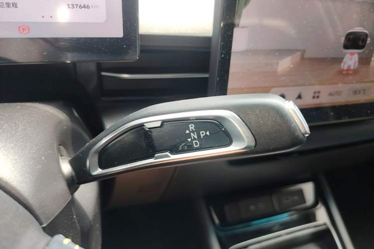 Used Geometry G6 2024 500KM Prestige Version Gear Lever