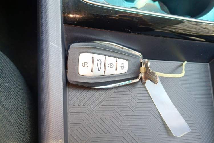 Used Geometry G6 2024 500KM Prestige Version Interior 1
