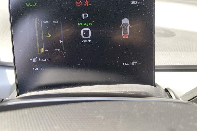 Used Geometry G6 2024 410 KM Luxury Version Odometer Close Up