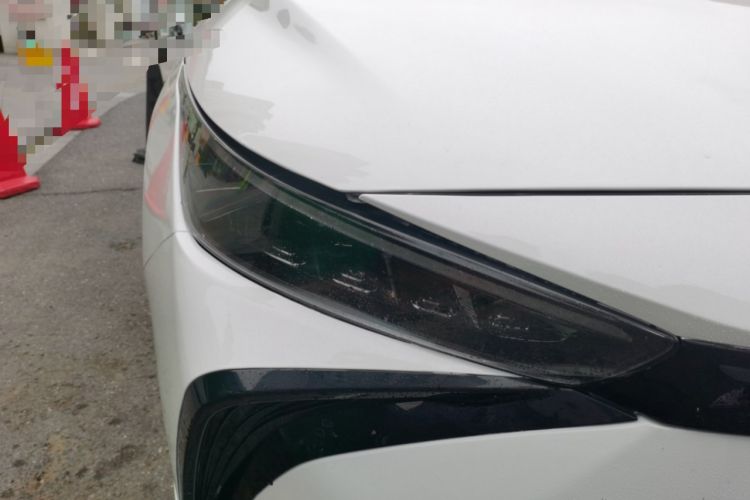 Used Geometry G6 2024 410 km Premium Version Right Front Headlight