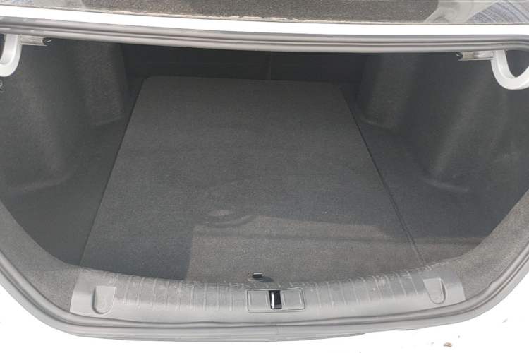 Used Geometry G6 2024 410 KM Luxury Version Trunk