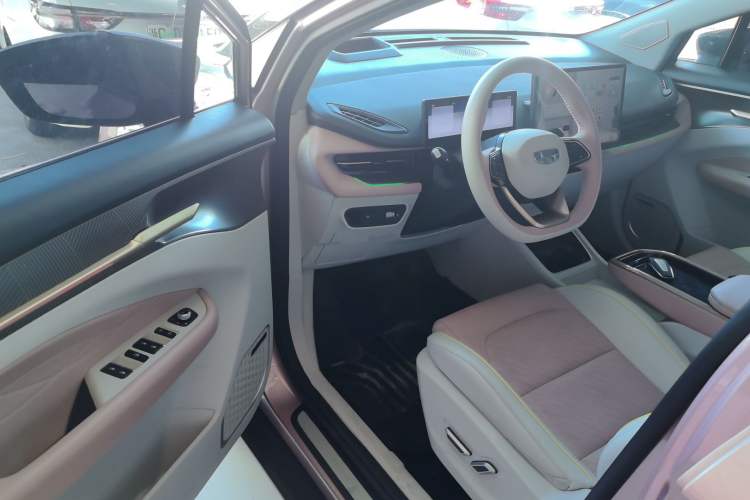 Used Geometry M6 2022 580 New Fun Edition Interior 3