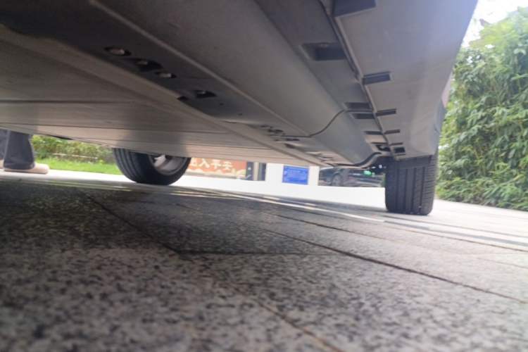 Used Geometry M6 2022 580 New Fun Edition Chassis Front Left