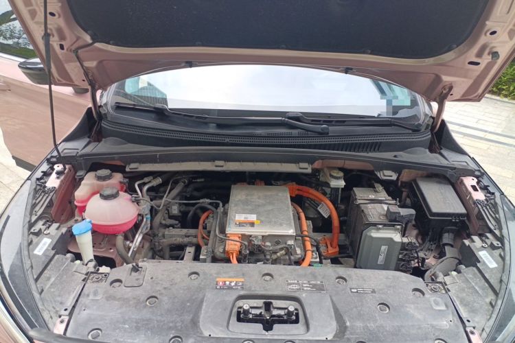Used Geometry M6 2022 580 New Fun Edition Engine Bay
