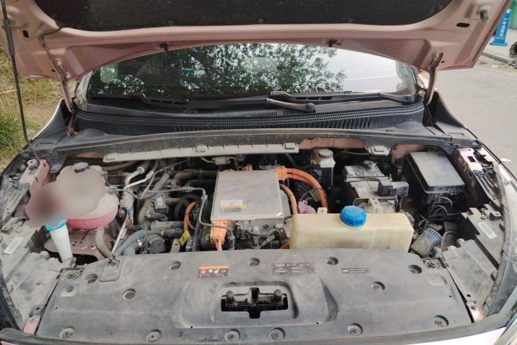 Used Geometry M6 2022 580 New Fun Edition Engine Bay