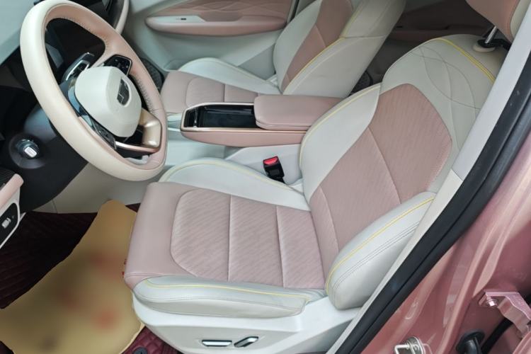 Used Geometry M6 2022 580 New Fun Edition Left Front Seat