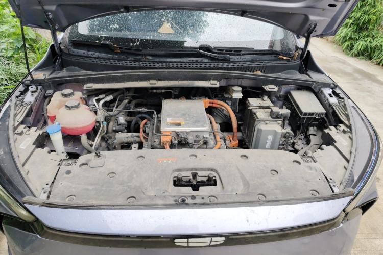 Used Geometry M6 2022 580 New Le Xinying Engine Bay
