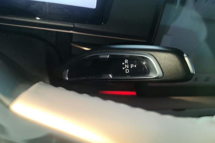 Used Geometry M6 2022 580 New Fun Edition Gear Lever