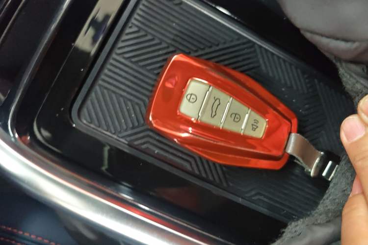 Used Geometry M6 2022 580 New Le Xinying Interior 1