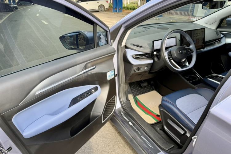 Used Geometry M6 2022 580 New Le Xinying Interior 4
