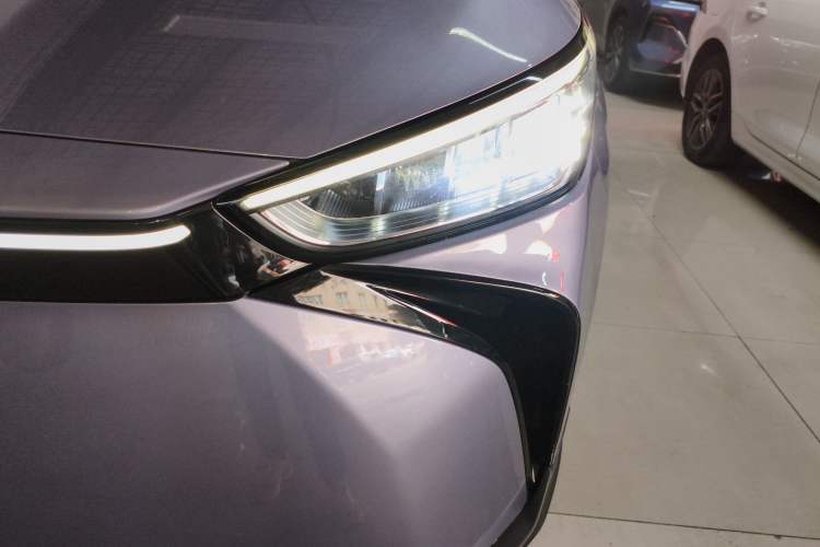Used Geometry M6 2022 450 New Enjoyment Version Left Front Headlight